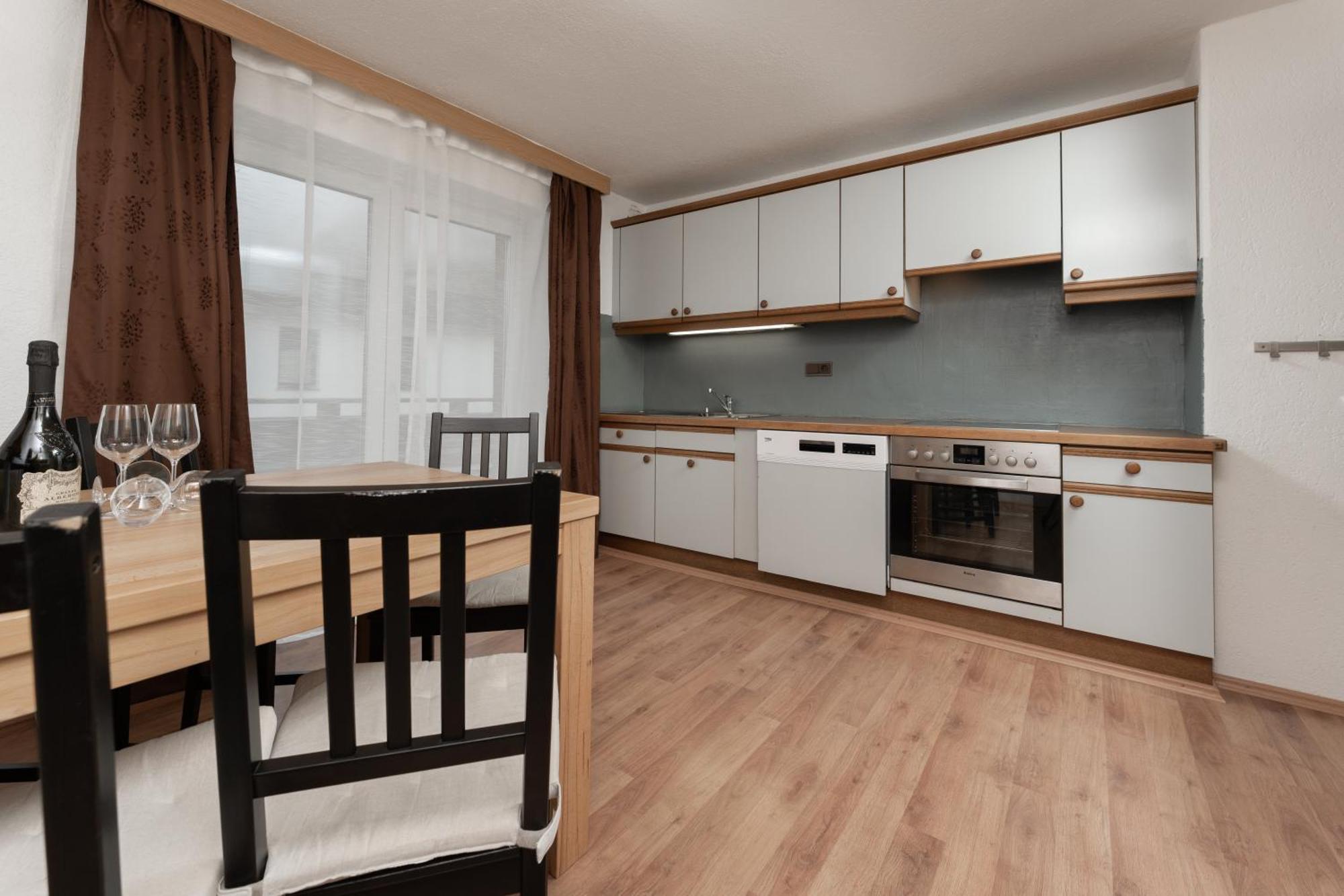 Apartamento Haus Attos Umhausen Exterior foto