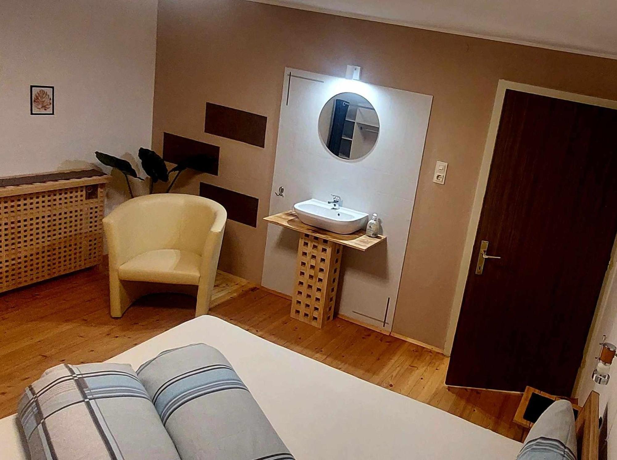 Apartamento Haus Attos Umhausen Exterior foto