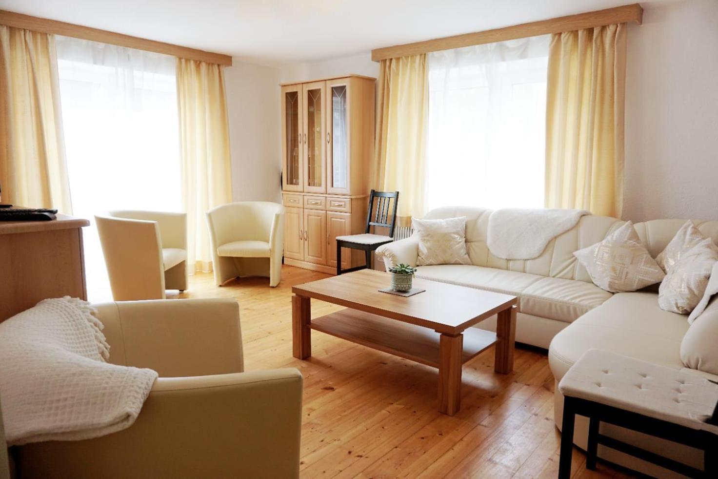 Apartamento Haus Attos Umhausen Exterior foto